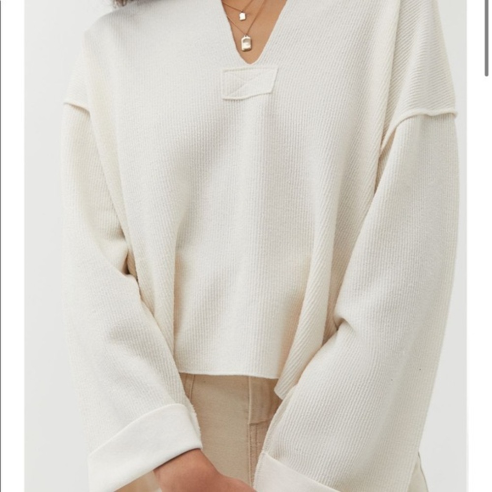 Urban Outfitters Cream Sweater Top Size Medium